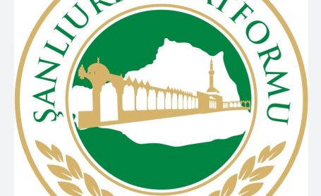 ŞANLIURFA PLATFORMU MESLEĞİNDE EN İYİLER ÖDÜLLERİNİ DÜZENLENEN TÖRENDE VERDİ